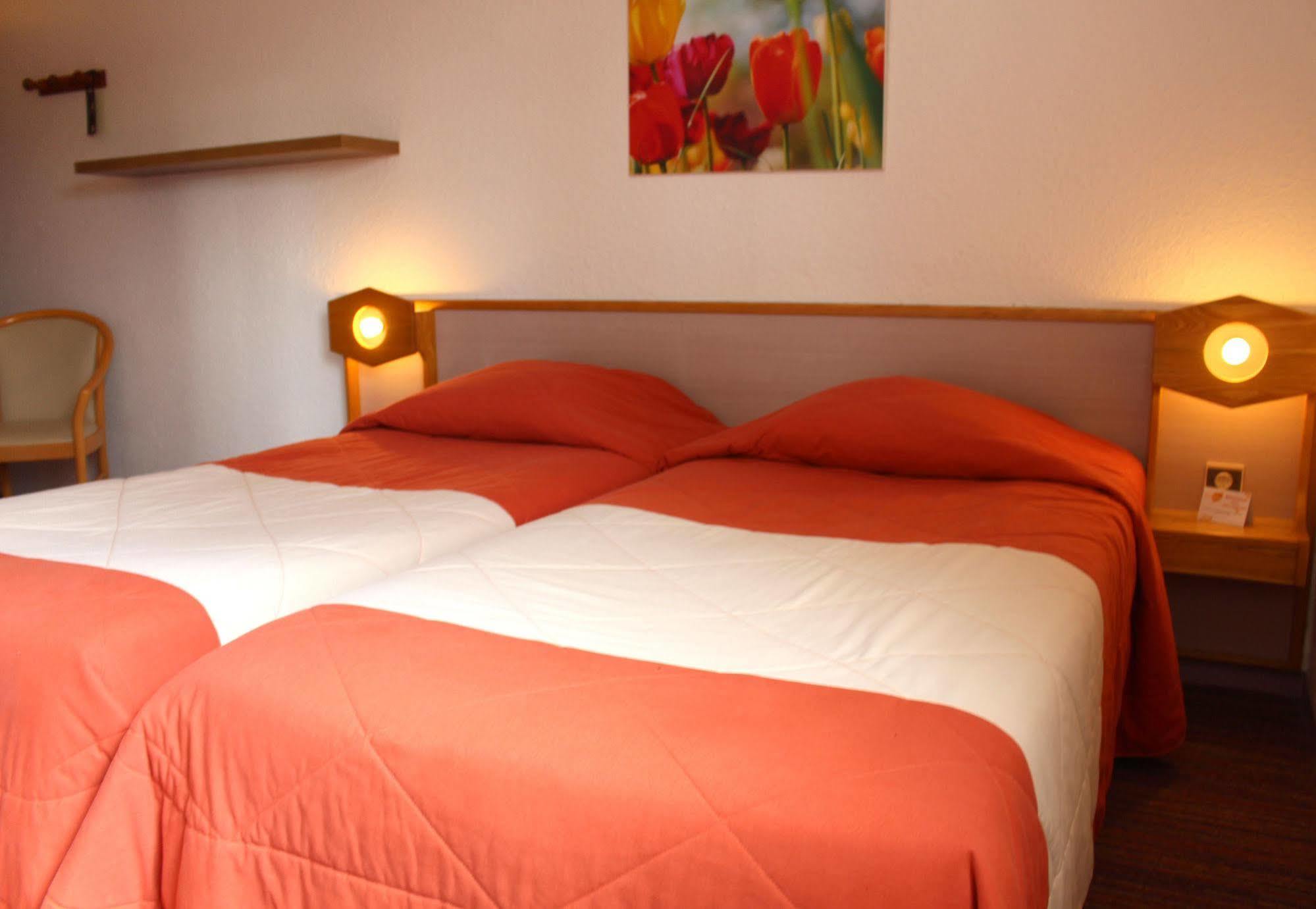 Logis Hotel Le Relais Du Moulin Valençay Buitenkant foto